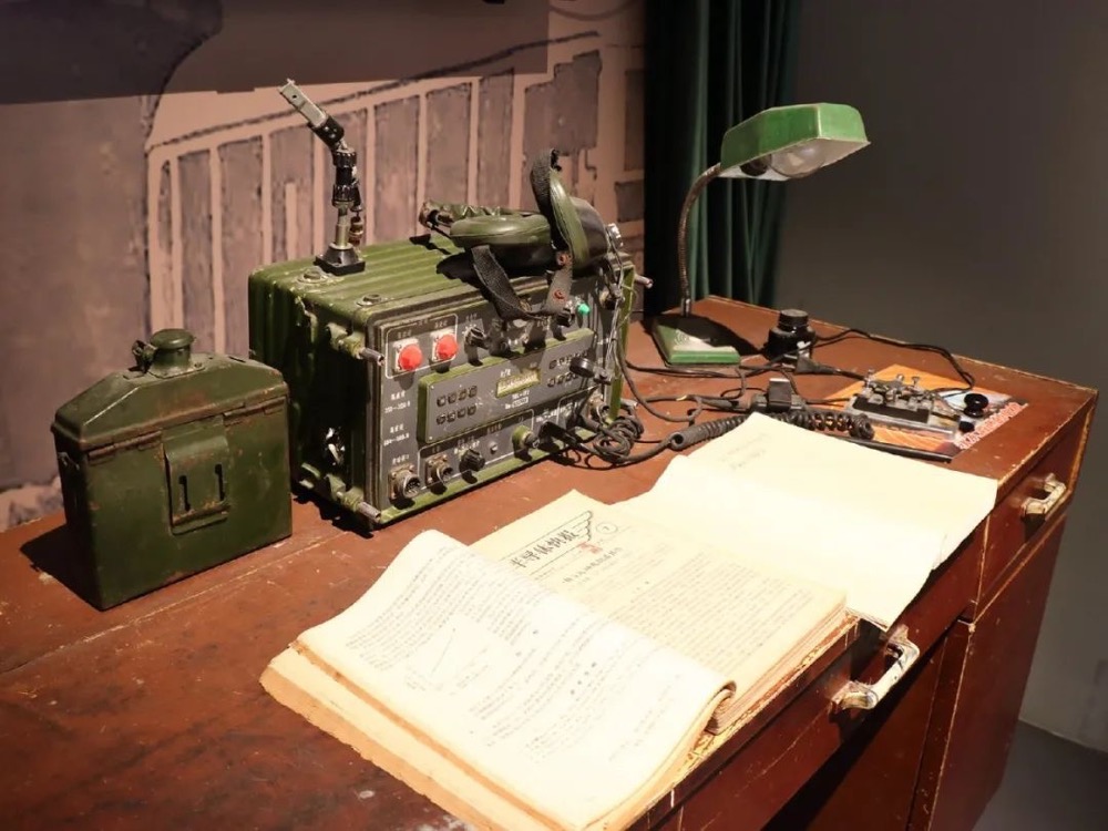 暗夜追光丨因为他,才有了"永不消逝的电波"_长江云 - 湖北网络广播